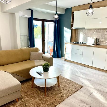Zebra'S House Apartment บูคาเรสต์ ภายนอก รูปภาพ