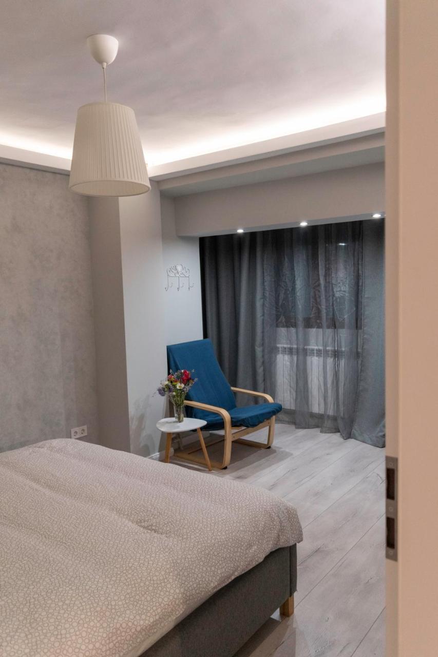 Zebra'S House Apartment บูคาเรสต์ ภายนอก รูปภาพ