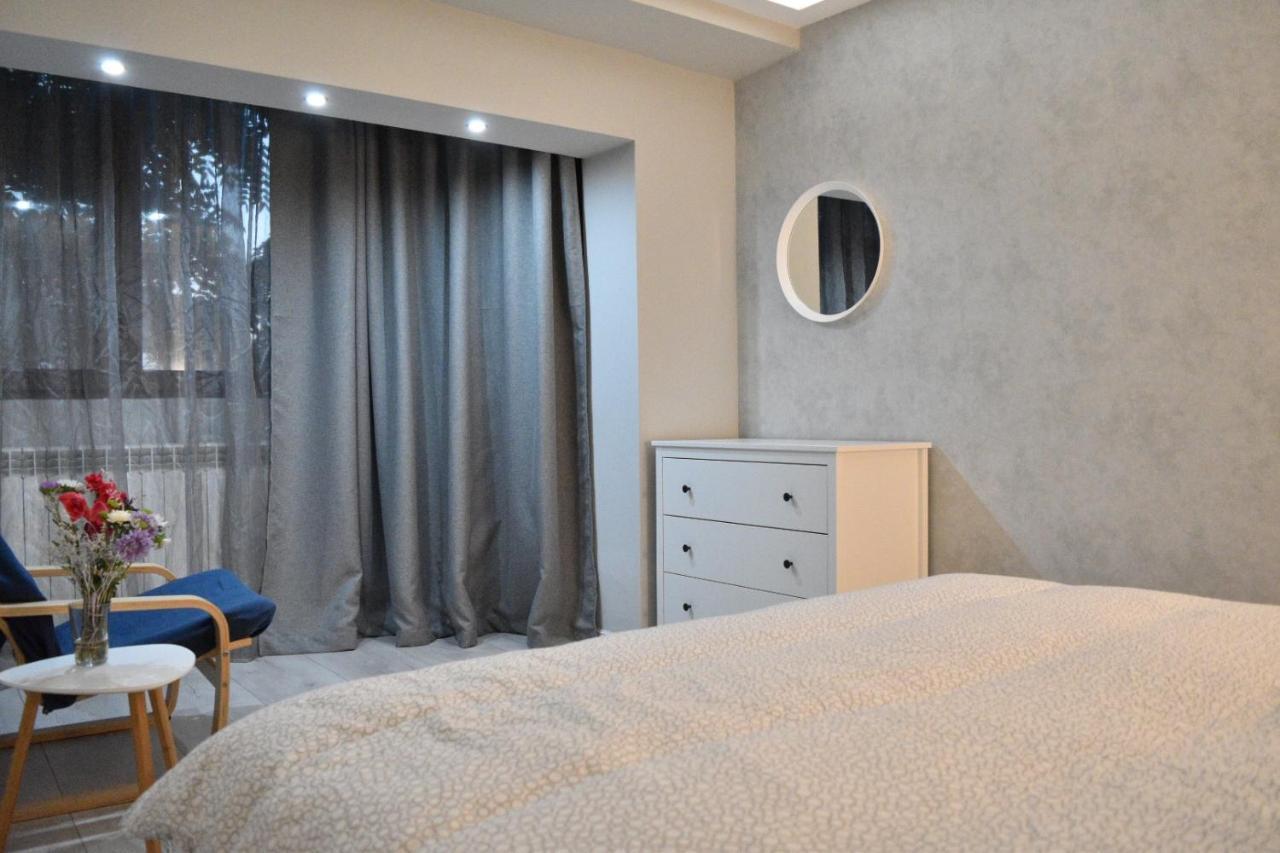 Zebra'S House Apartment บูคาเรสต์ ภายนอก รูปภาพ